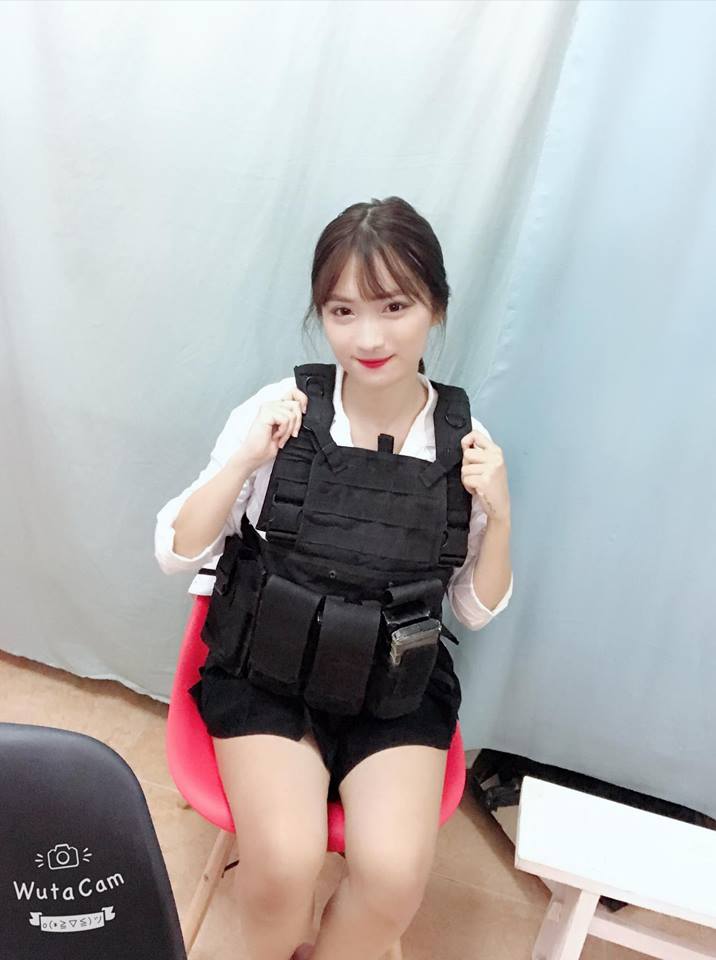 Lộ diện đội ngũ 12 thành viên rank Cao Thủ của team nữ xinh đẹp Lộ diện đội ngũ 12 thành viên rank Cao Thủ của team nữ xinh đẹp